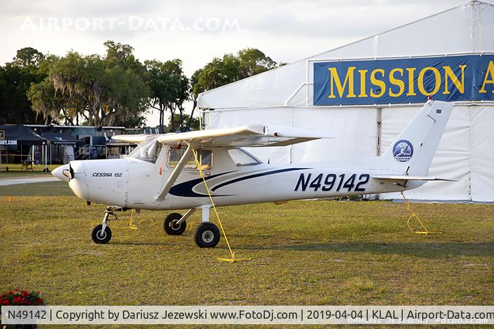 N49142, 1977 Cessna 152 C/N 15281161, Cessna 152  C/N 15281161, N49142
