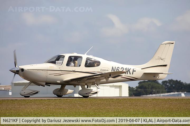 N621KF, Cirrus SR22 C/N 0736, Cirrus SR22  C/N 736, N621KF