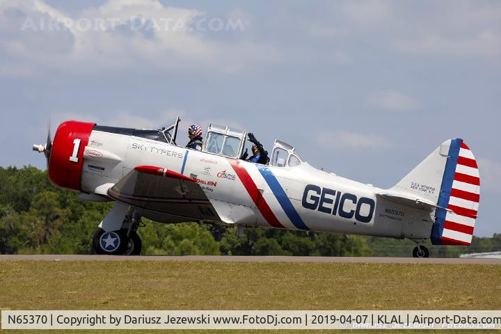 N65370, 1941 North American SNJ-2 Texan C/N 2562, North American SNJ-2 Texan  C/N 2562 - Geico Skytypers, N65370