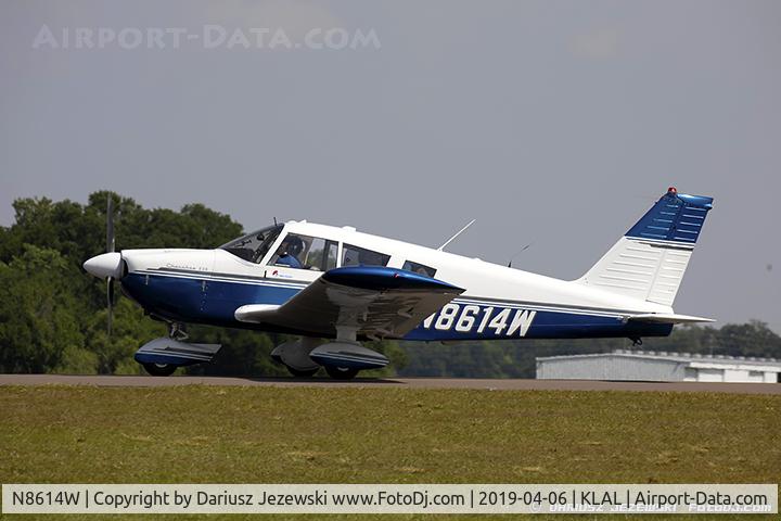 N8614W, 1963 Piper PA-28-235 C/N 28-10056, Piper PA-28-235 Pathfinder  C/N 28-10056 , N8614W