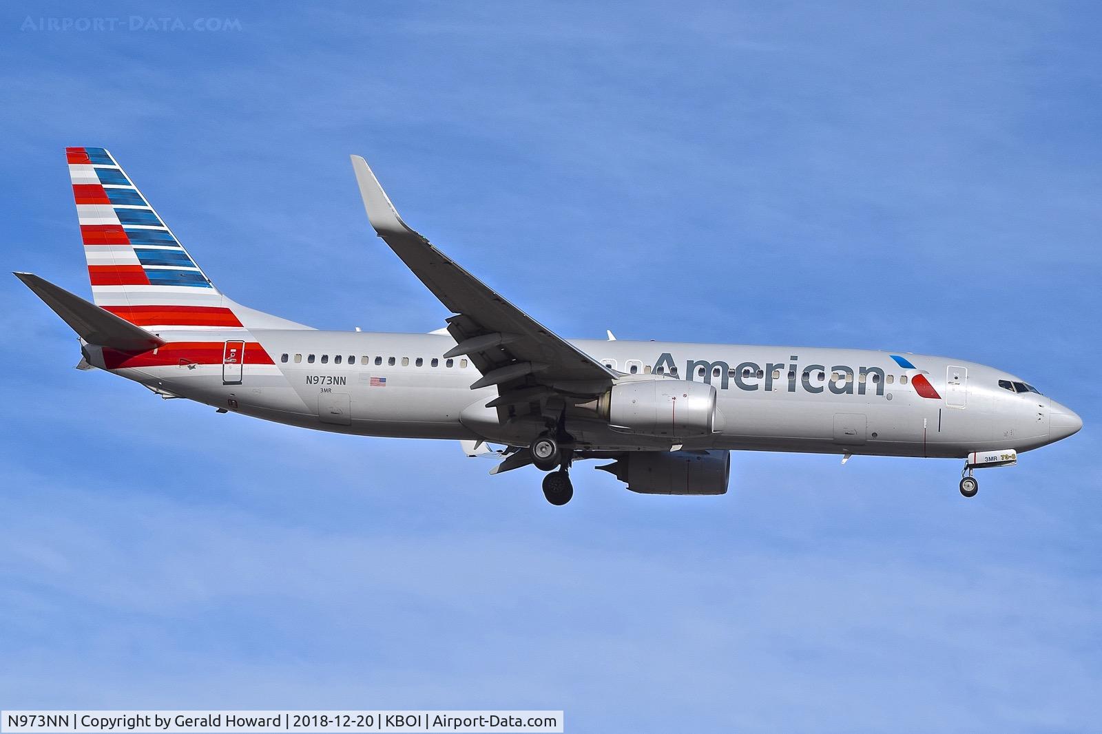 N973NN, 2015 Boeing 737-823 C/N 31219, Landing RWY 10L.
