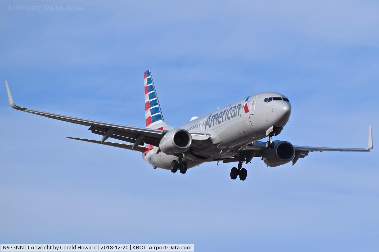 N973NN, 2015 Boeing 737-823 C/N 31219, On approach.