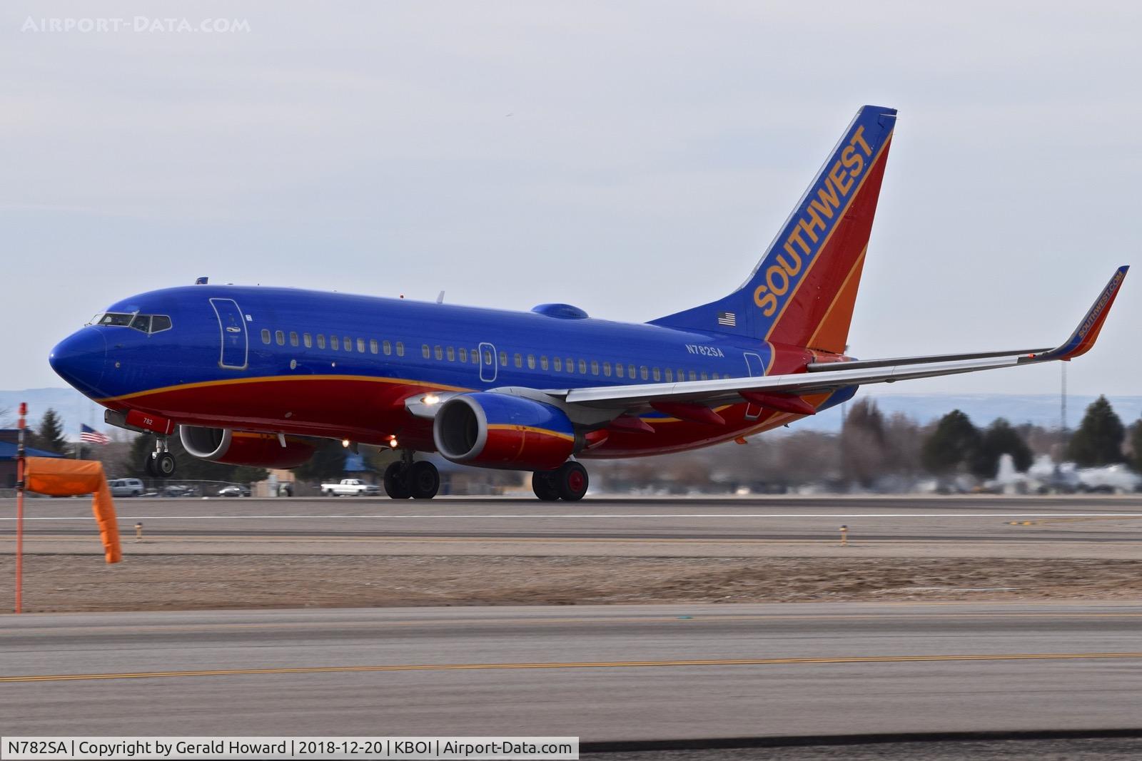 N782SA, 2000 Boeing 737-7H4 C/N 29808, Take off roll.