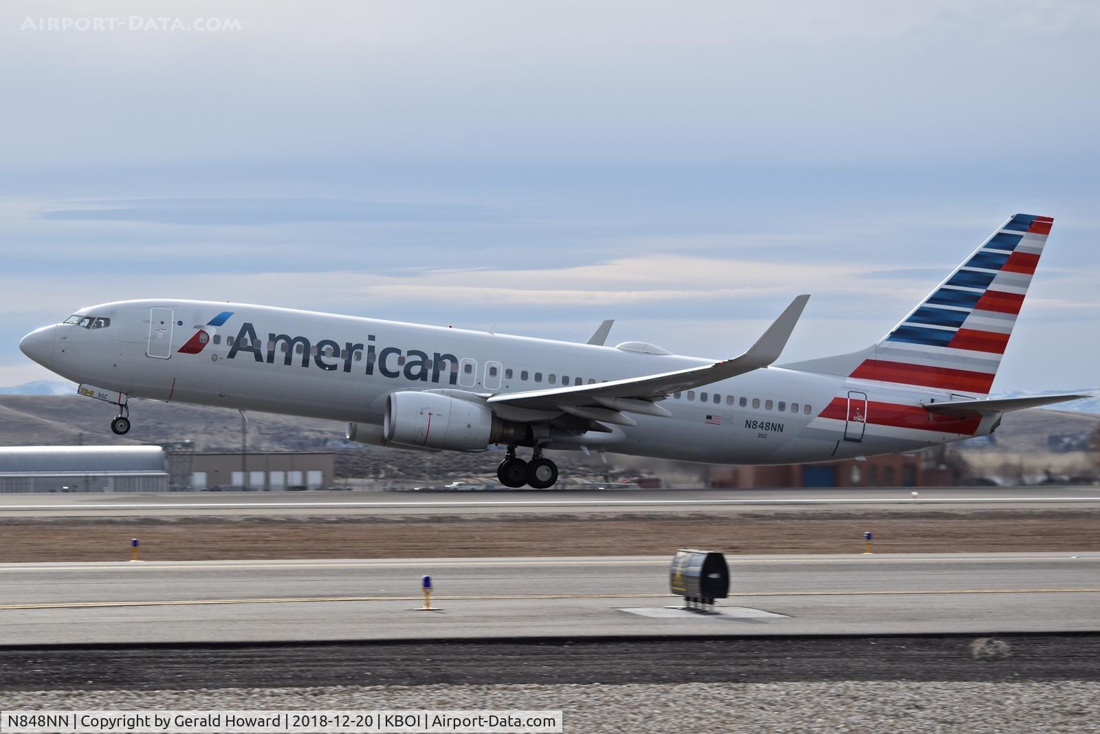 N848NN, 2010 Boeing 737-823 C/N 31103, Take off from RWY 10L.