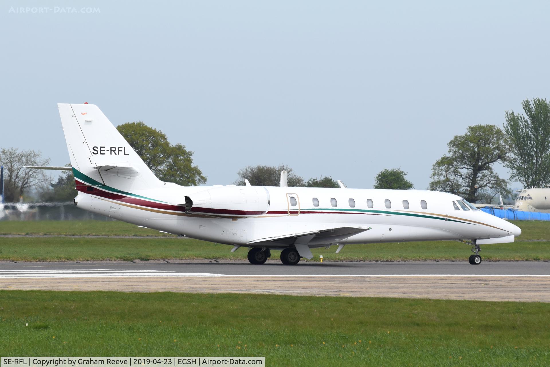SE-RFL, 2009 Cessna 680 Citation Soveregin C/N 680-0276, Departing from Norwich.