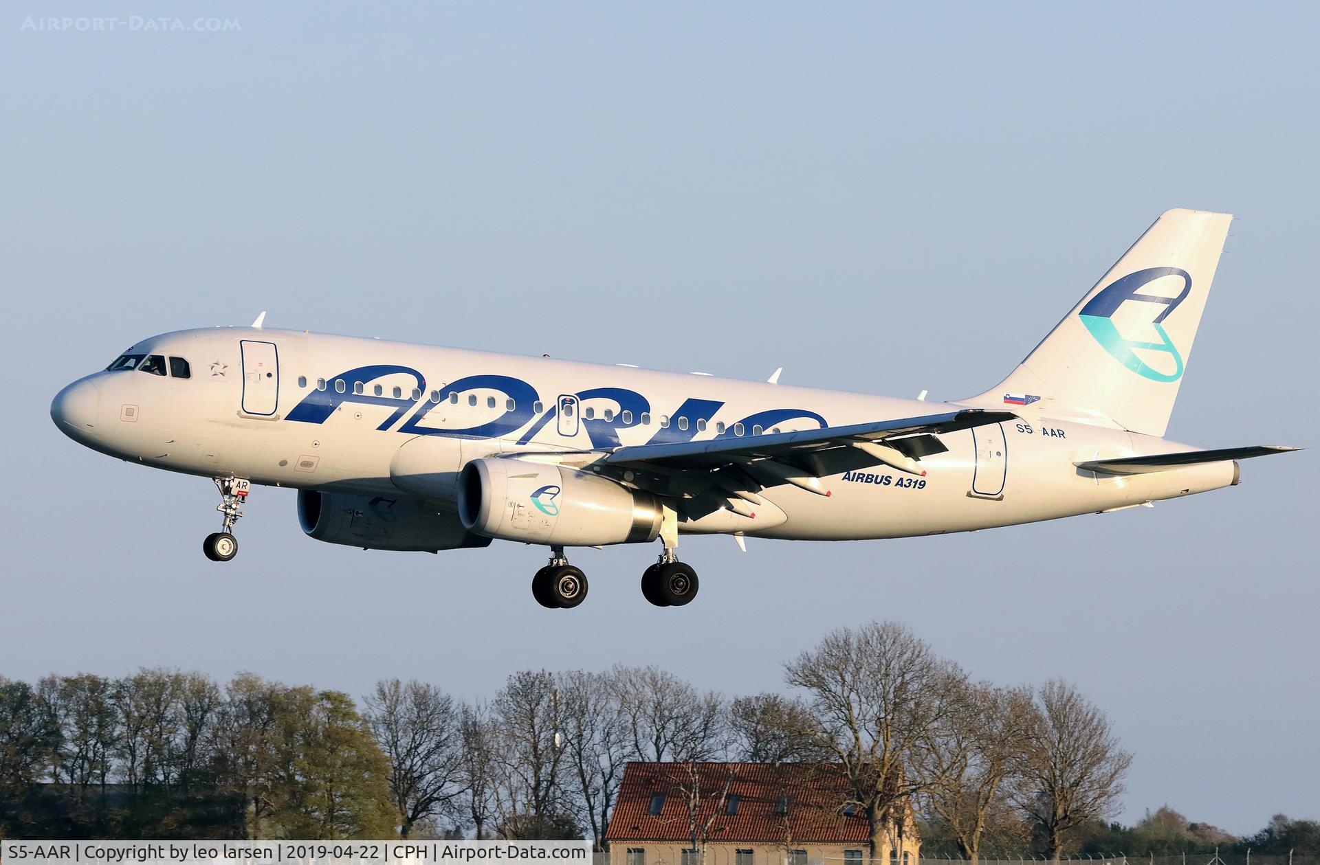 S5-AAR, 2010 Airbus A319-132 C/N 4301, Copenhagen 22.4.2019