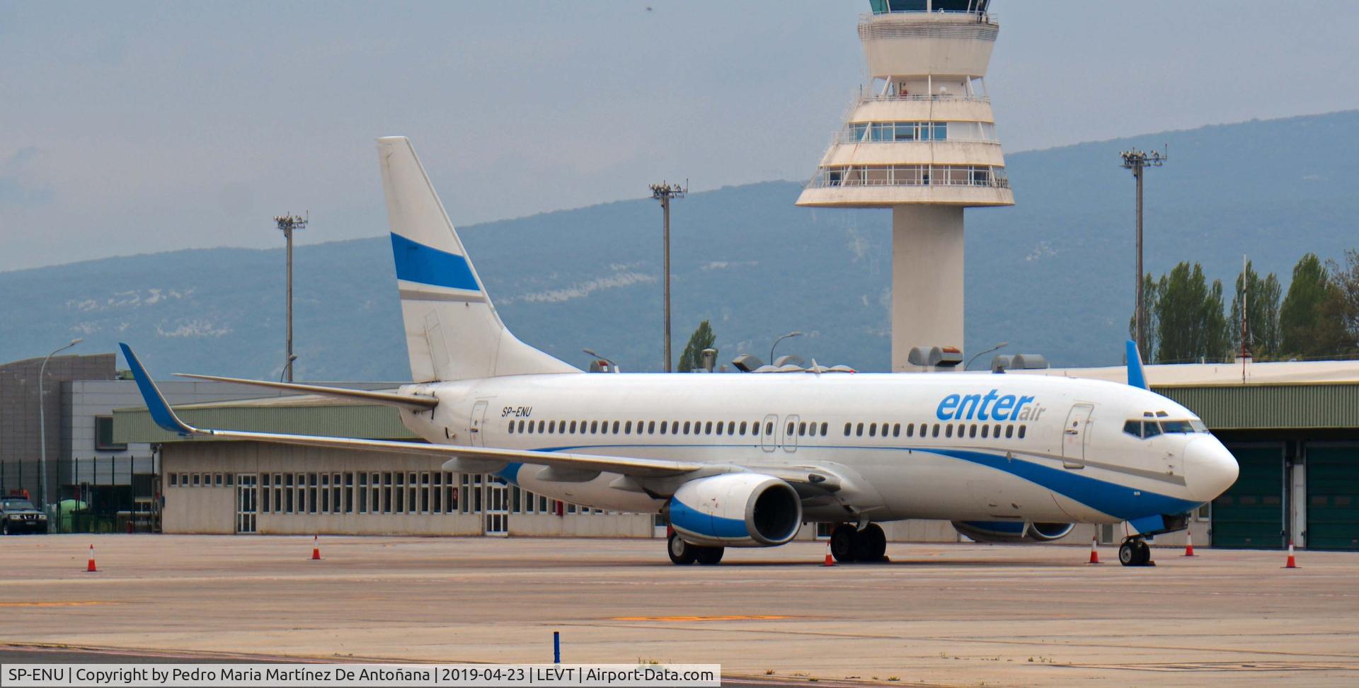 SP-ENU, 2001 Boeing 737-83N C/N 30675, Foronda - Vitoria-Gasteiz - Euskadi - España