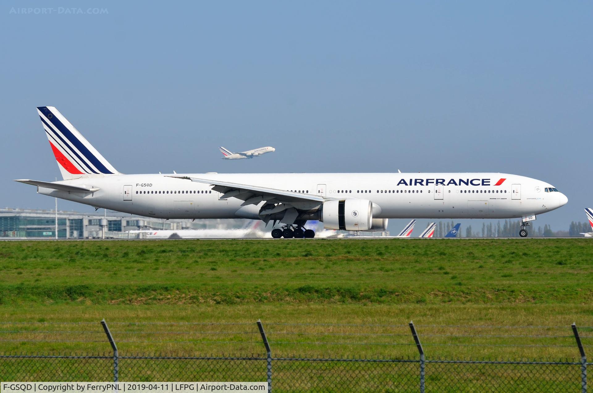 F-GSQD, 2004 Boeing 777-328/ER C/N 32726, Arrival of Air France B773
