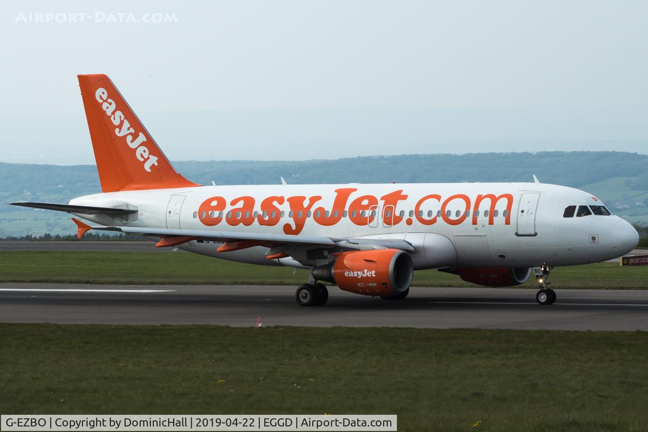 G-EZBO, 2007 Airbus A319-111 C/N 3082, Departing RWY 09