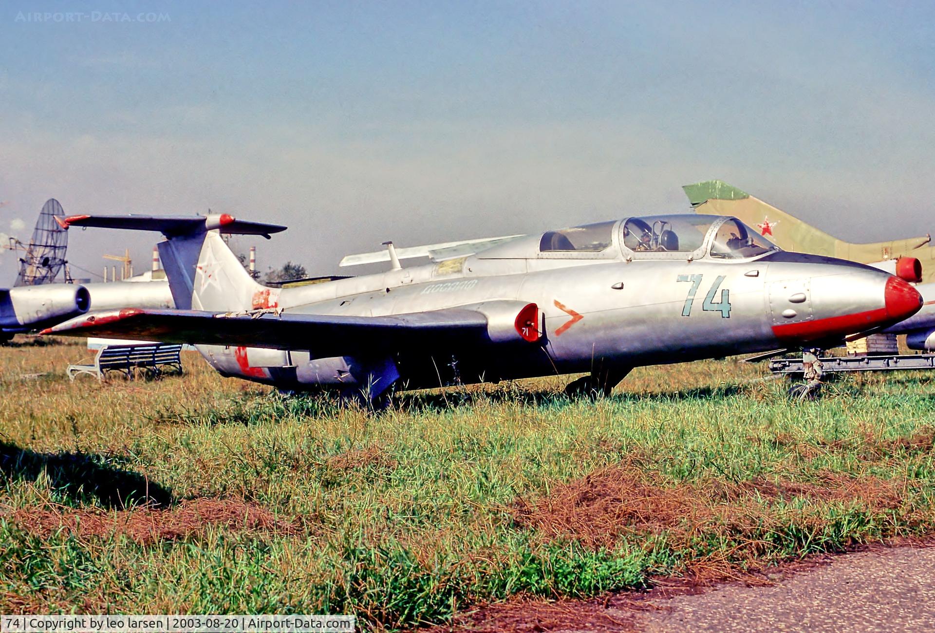 74, Aero L-29 Delfin C/N 395106, Khodynka Airfield  20.8.2003