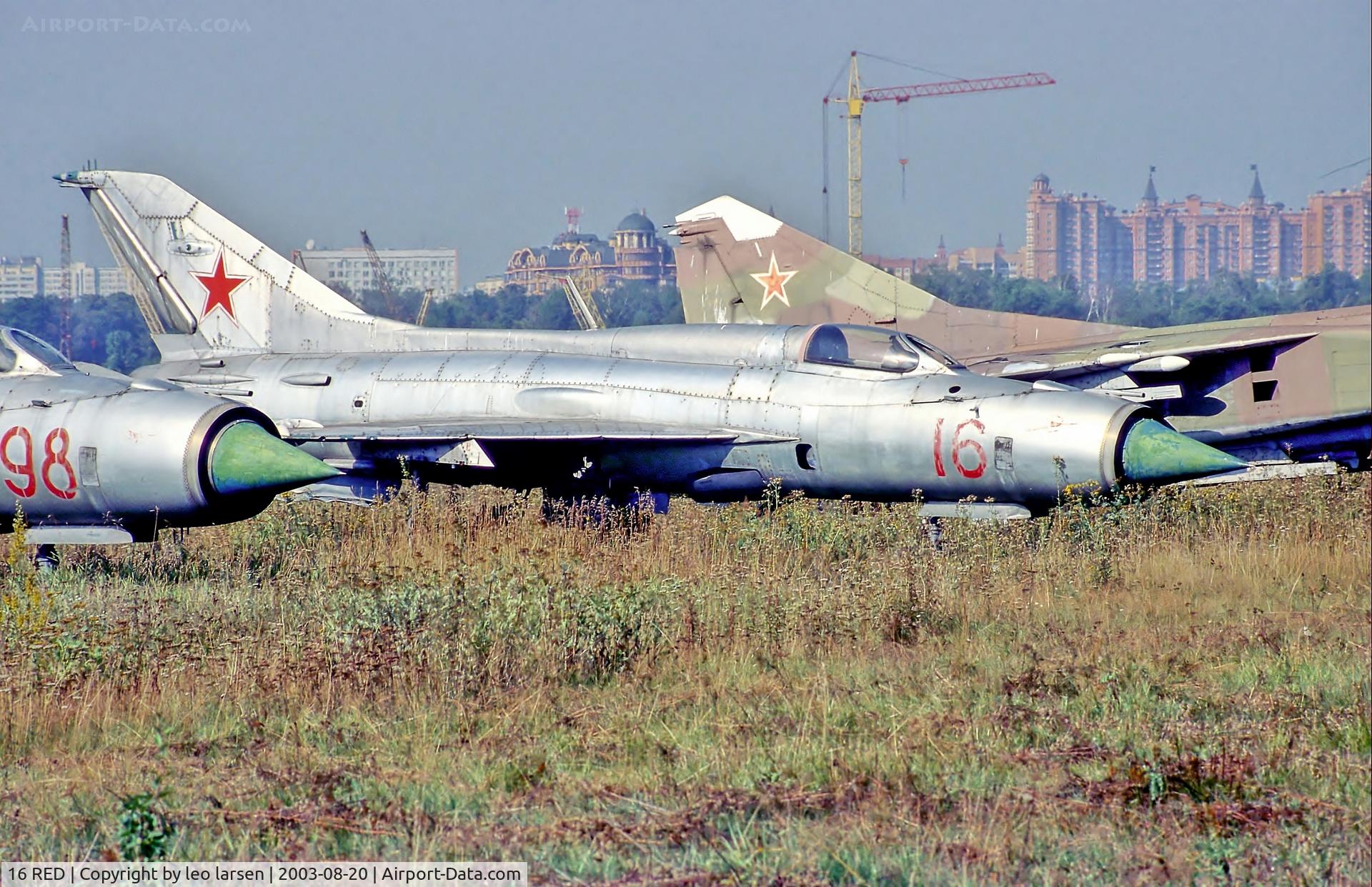 16 RED, Mikoyan-Gurevich MiG-21PF C/N N76212318, Khodynka Airfield 20.8.2003