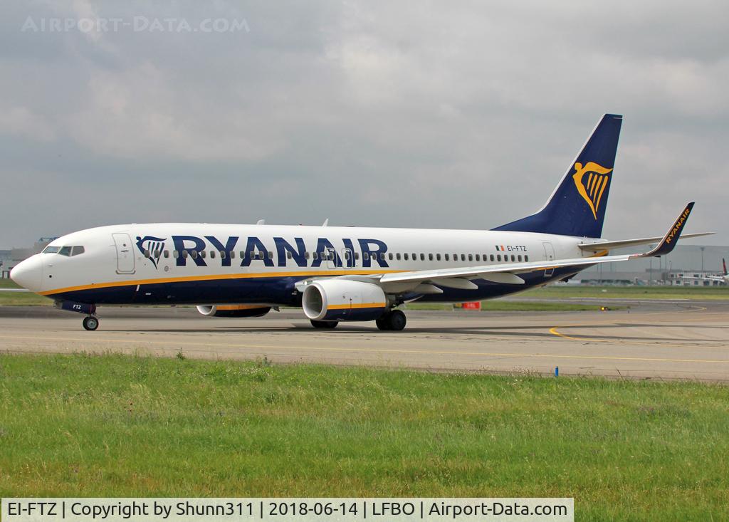 EI-FTZ, 2017 Boeing 737-8AS C/N 44773, Taxiing to the Terminal...