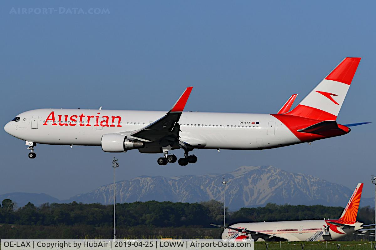 OE-LAX, 1992 Boeing 767-3Z9/ER C/N 27095, This old bird looks great in his new colours - note the 