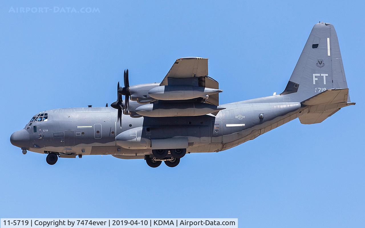 11-5719, Lockheed Martin HC-130J Combat King II Hercules C/N 382-5719, 11-5719 working the pattern at DM