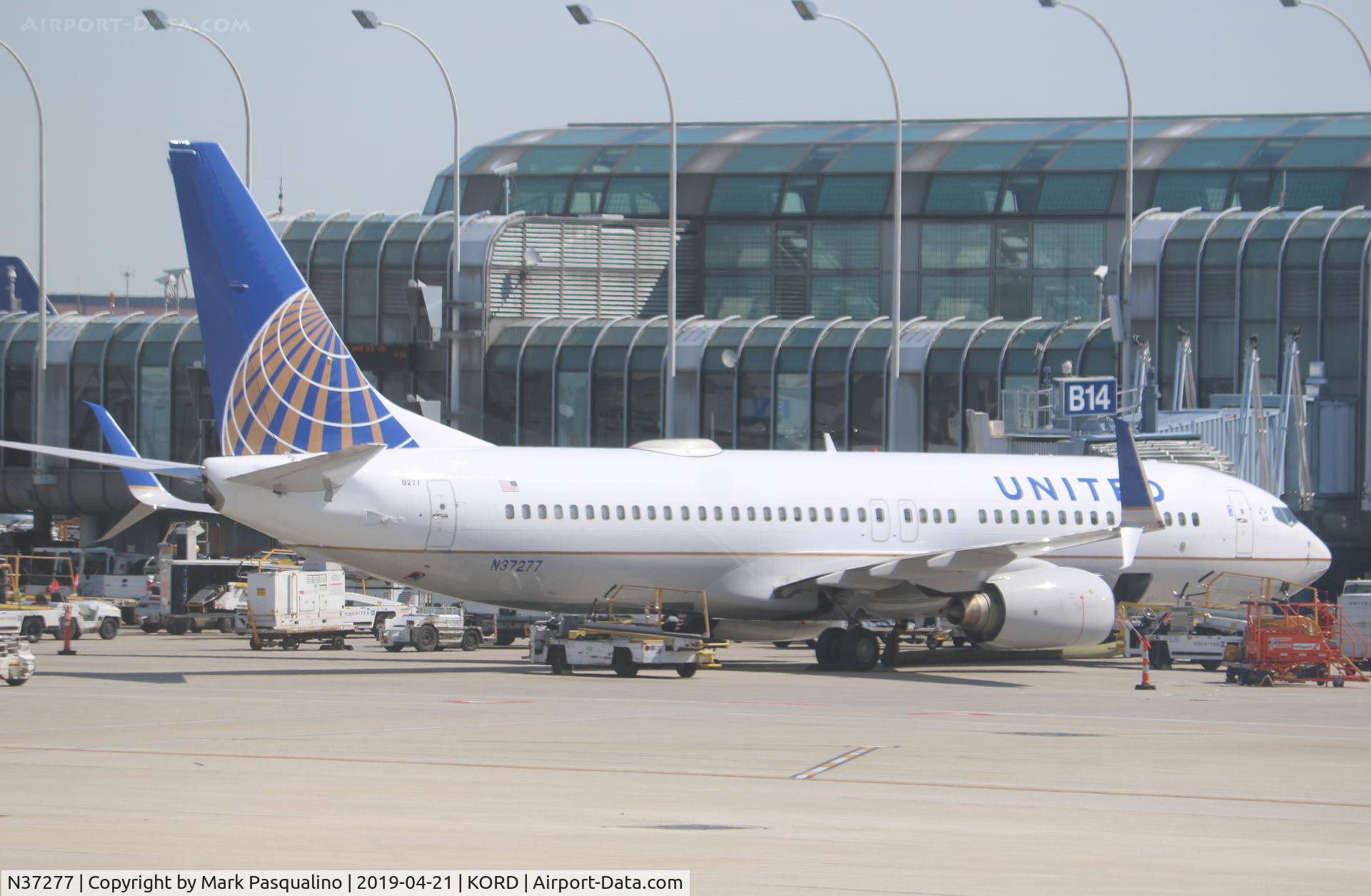 N37277, 2002 Boeing 737-824 C/N 31595, Boeing 737-824