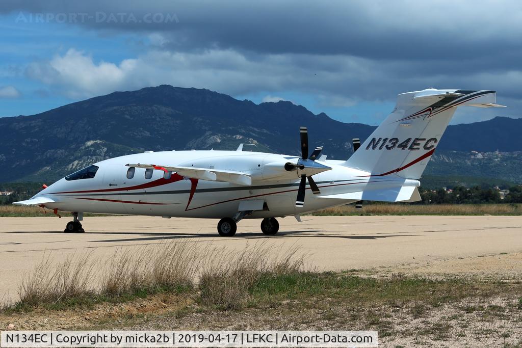 N134EC, 2008 Piaggio P-180 Avanti II C/N 1160, Parked