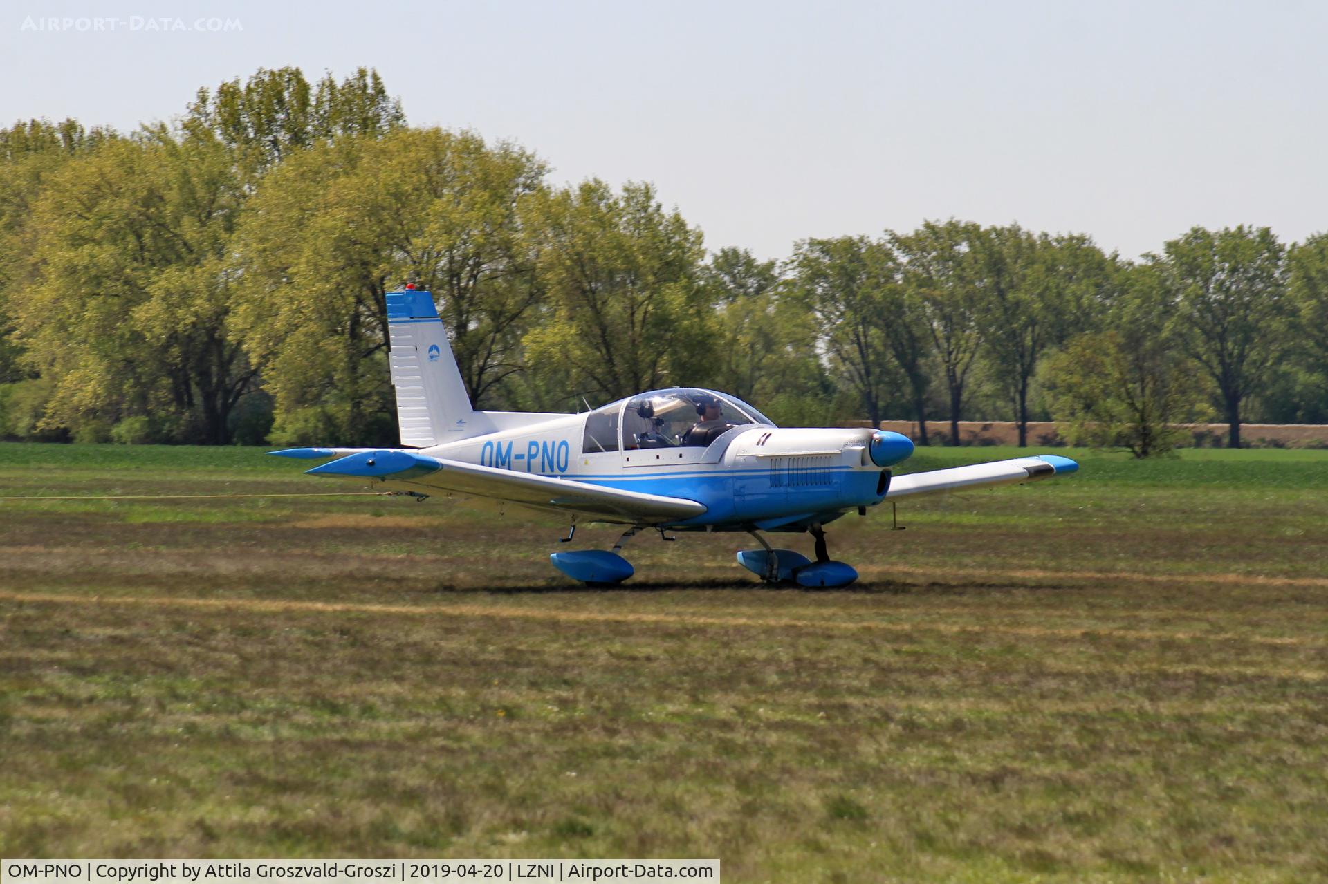 OM-PNO, 1985 Zlin Z-142 C/N 0400, LZNI - Nitra Airport, Slovakia