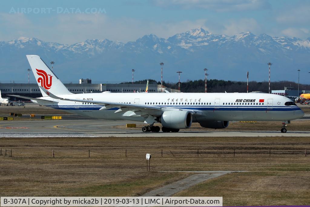 B-307A, 2018 Airbus A350-941 C/N 268, Taxiing