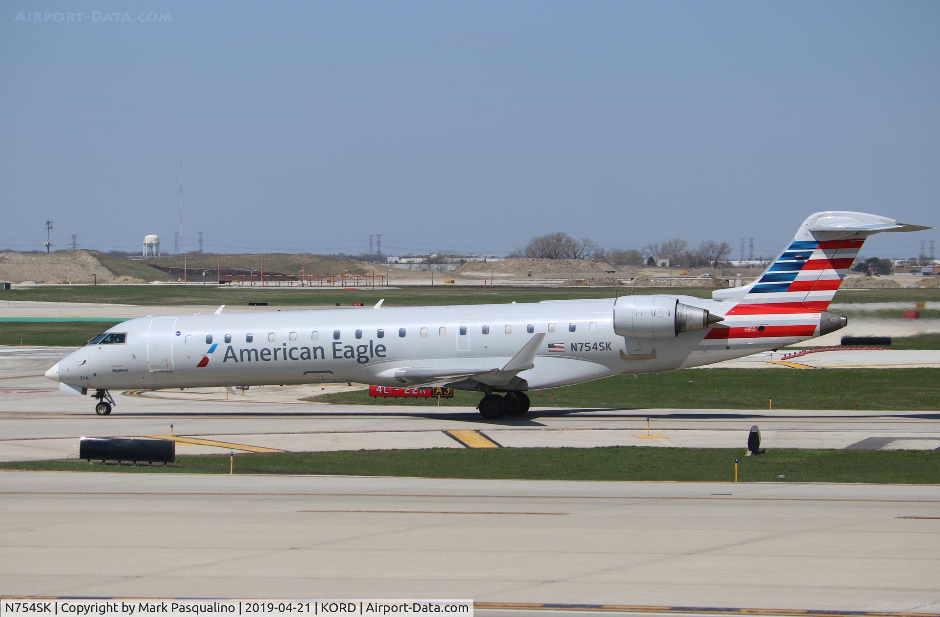 N754SK, 2005 Bombardier CRJ-701 (CL-600-2C10) Regional Jet C/N 10215, CL-600-2C10