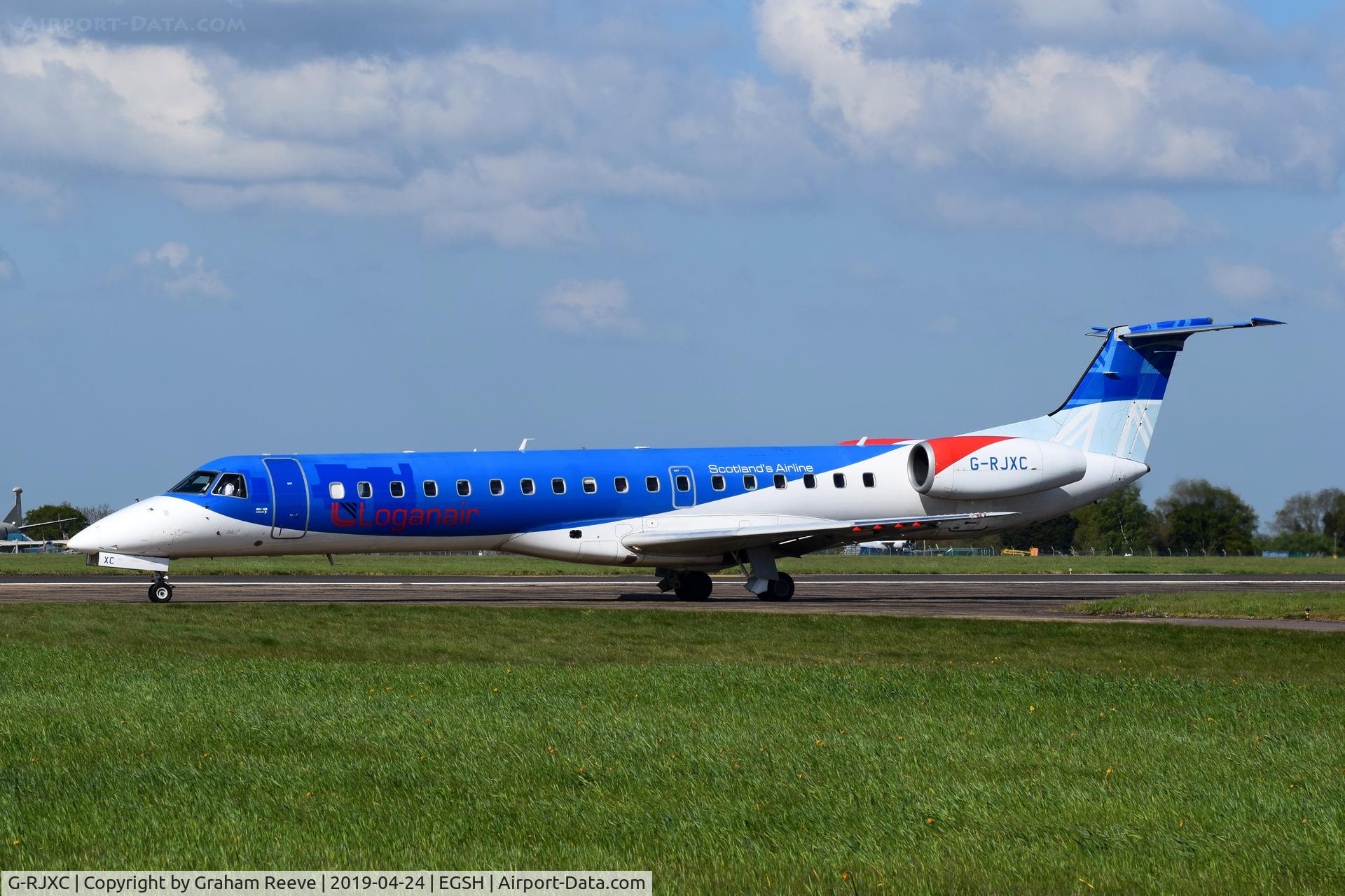 G-RJXC, 1999 Embraer EMB-145EP (ERJ-145EP) C/N 145153, Departing from Norwich with Loganair logo's.