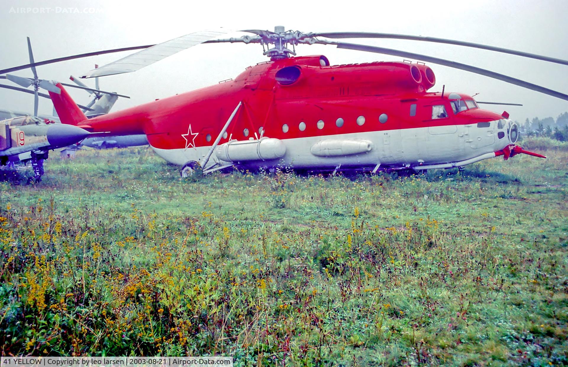 41 YELLOW, 1965 Mil OKB MI-6PZH-2 C/N 9 68 39 01V, Monino Air Museum 21.8.2003.Firefighting.