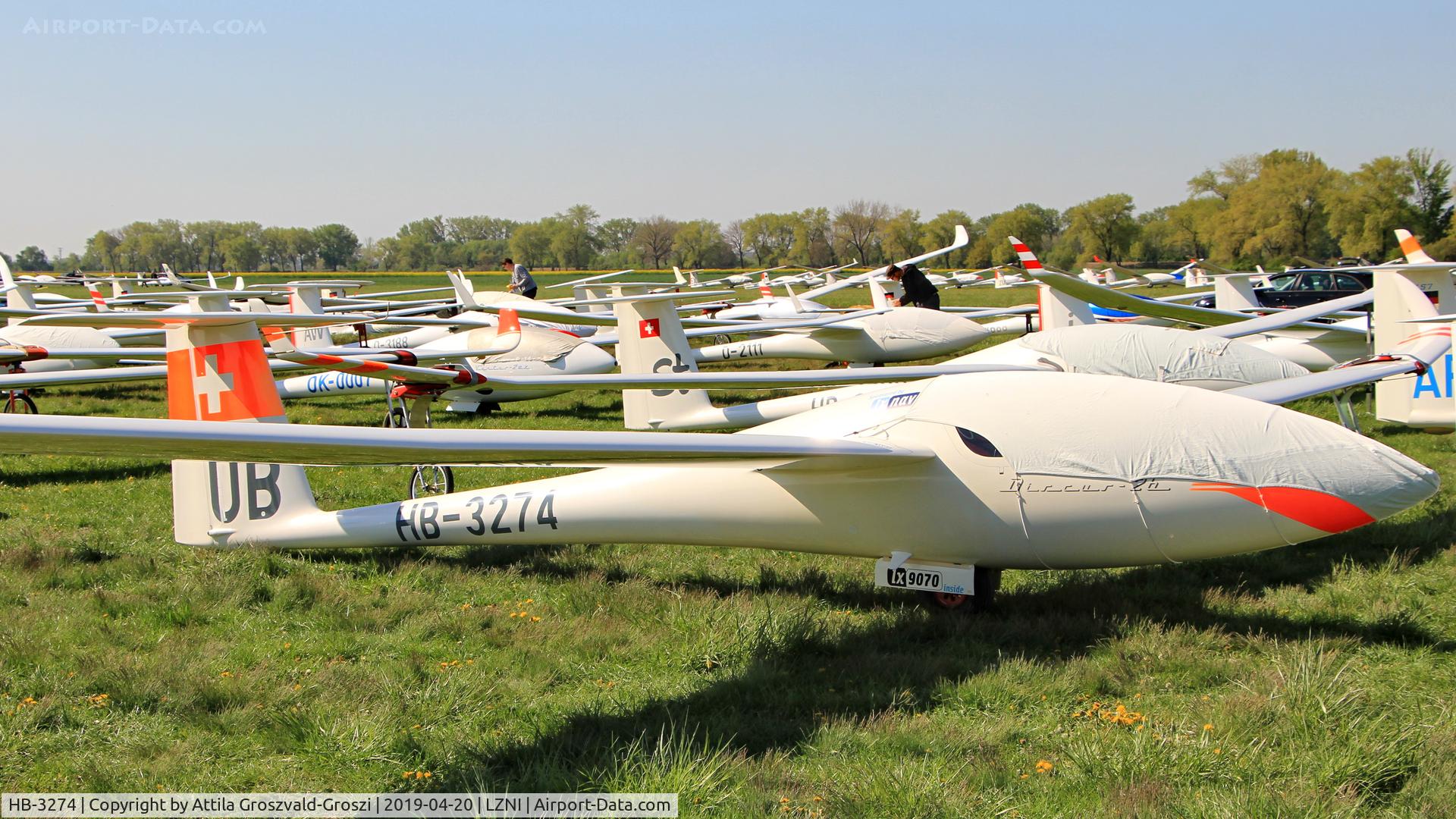 HB-3274, 1998 Schempp-Hirth Discus 2B C/N 19, LZNI - Nitra Airport, Slovakia - Pribina Cup 2019