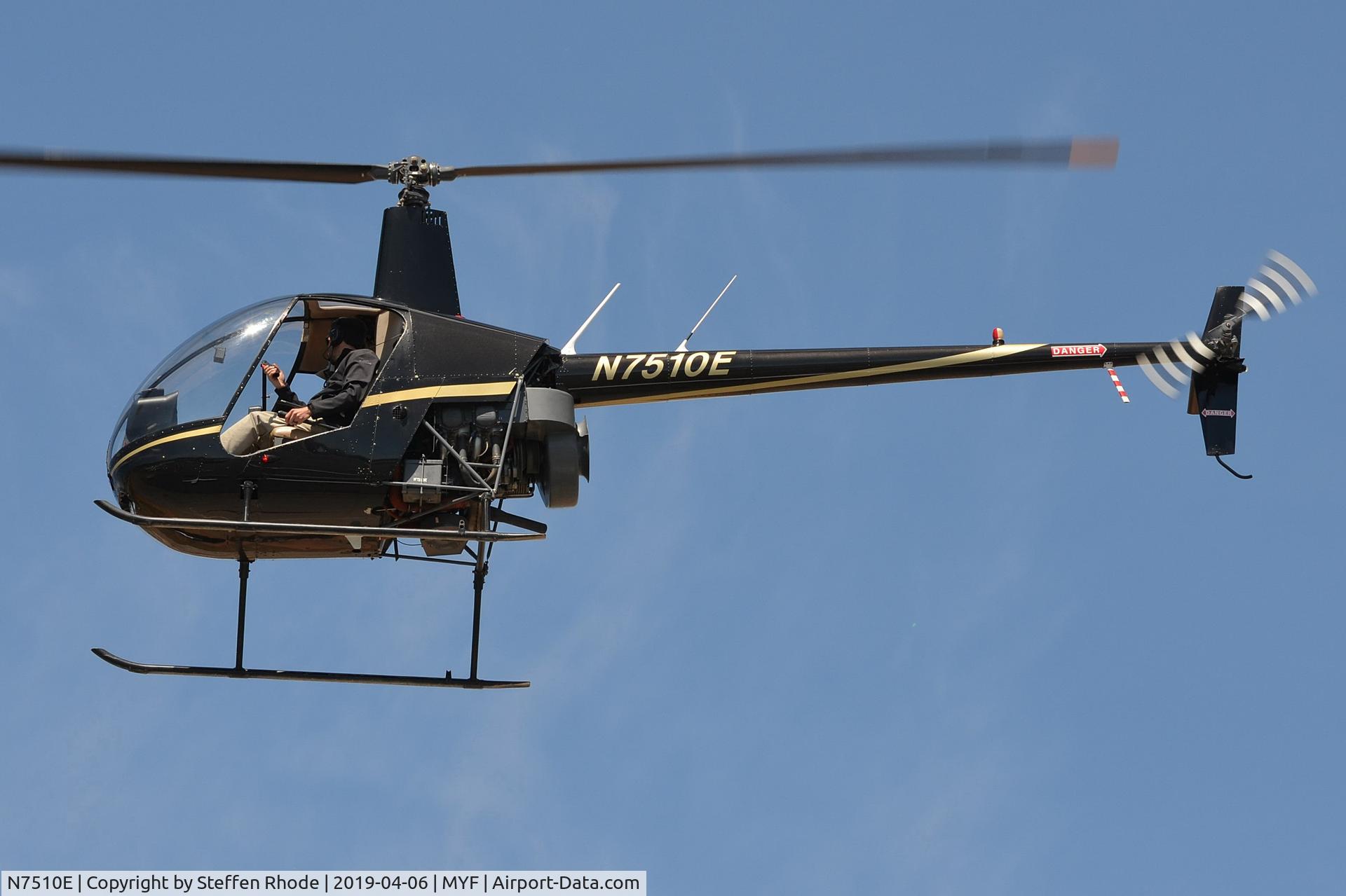 N7510E, 2002 Robinson R22 BETA C/N 3380, a nice catch on a sunny afternoon at Montgomery Field