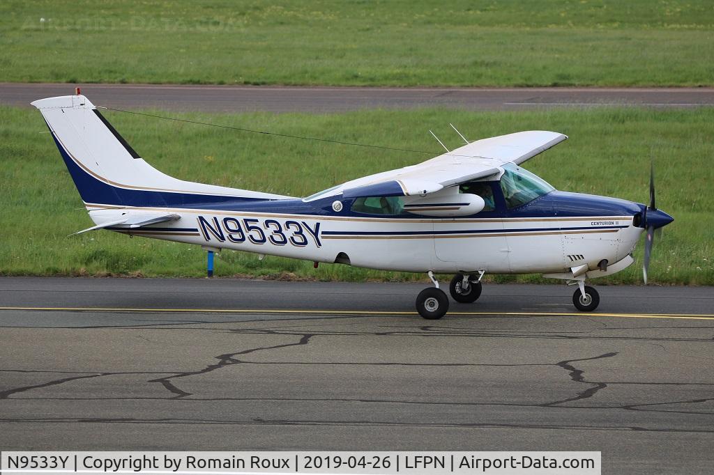 N9533Y, 1981 Cessna T210N Turbo Centurion C/N 21064539, Taxiing