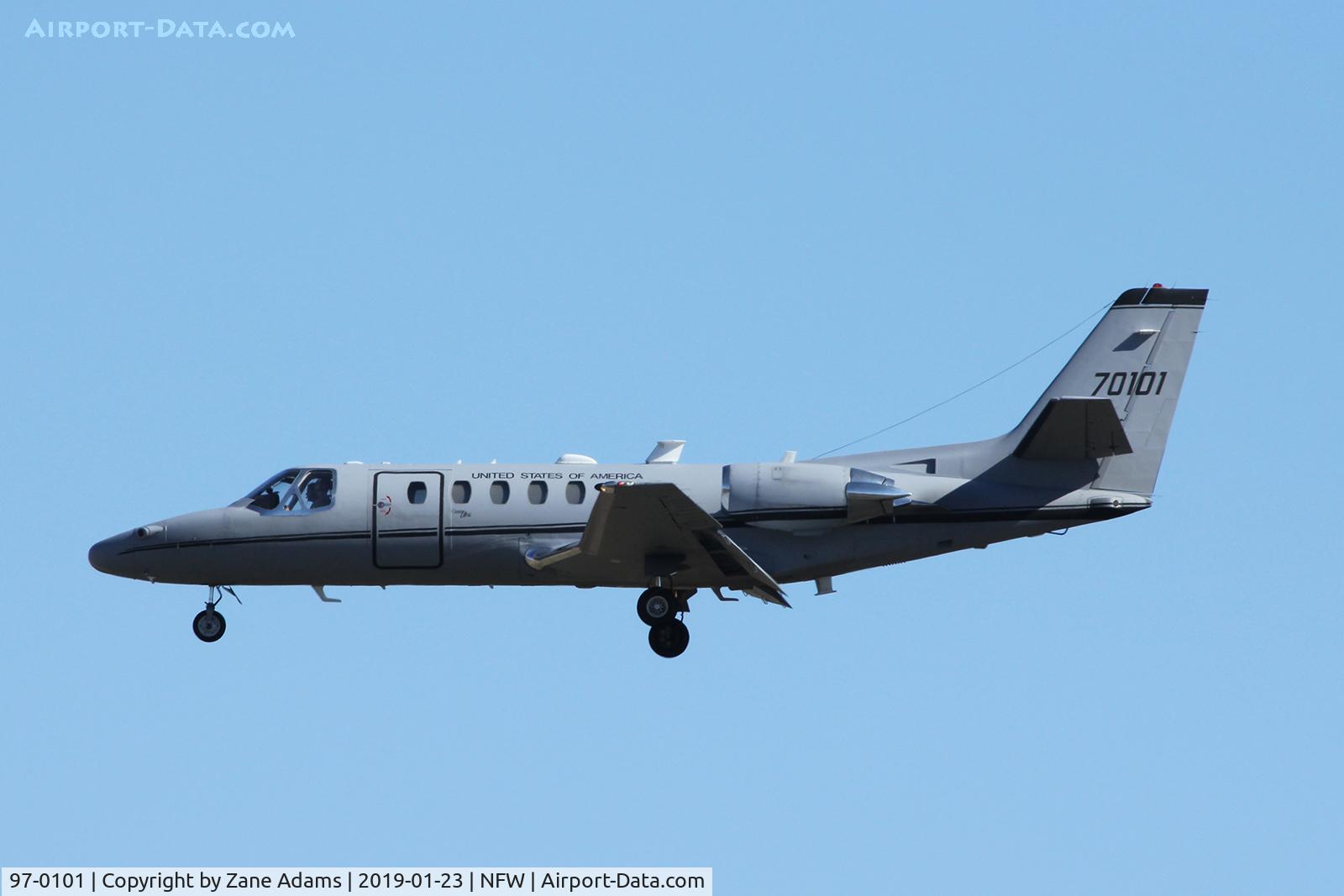 97-0101, 1997 Cessna UC-35A Citation Ultra C/N 560-0452, Landing at NAS Fort Worth
