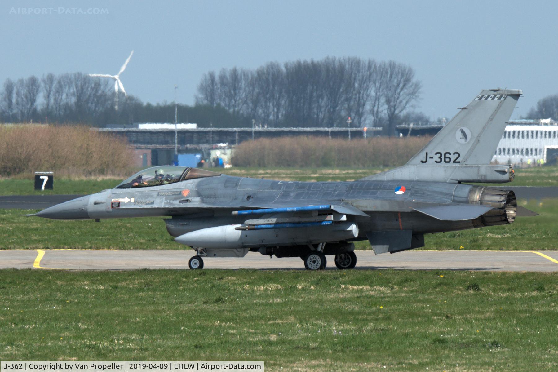 J-362, 1986 Fokker F-16AM Fighting Falcon C/N 6D-119, Royal Netherlands Air Force F-16AM taxying to the runway at Leeuwarden airbase, Frisian Flag 2019