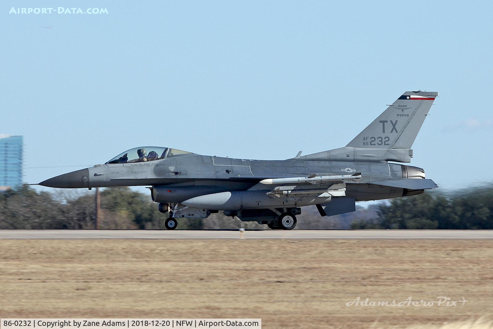 86-0232, 1986 General Dynamics F-16C Fighting Falcon C/N 5C-338, Departing NAS Fort Worth