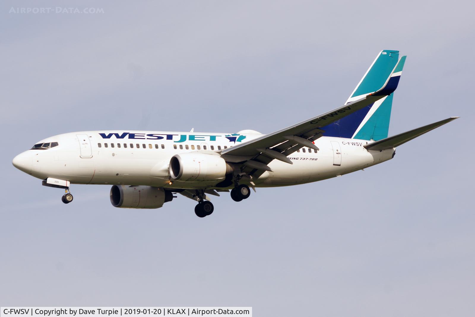 C-FWSV, 2003 Boeing 737-7CT C/N 32760, No comment.