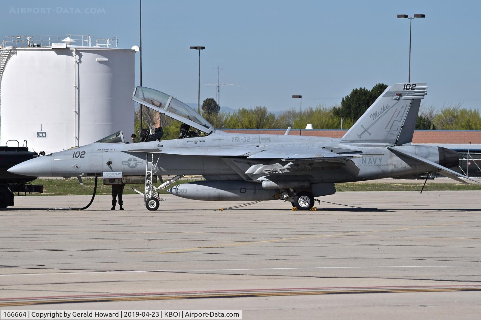 166664, Boeing F/A-18F Super Hornet C/N F142, VFA-32 