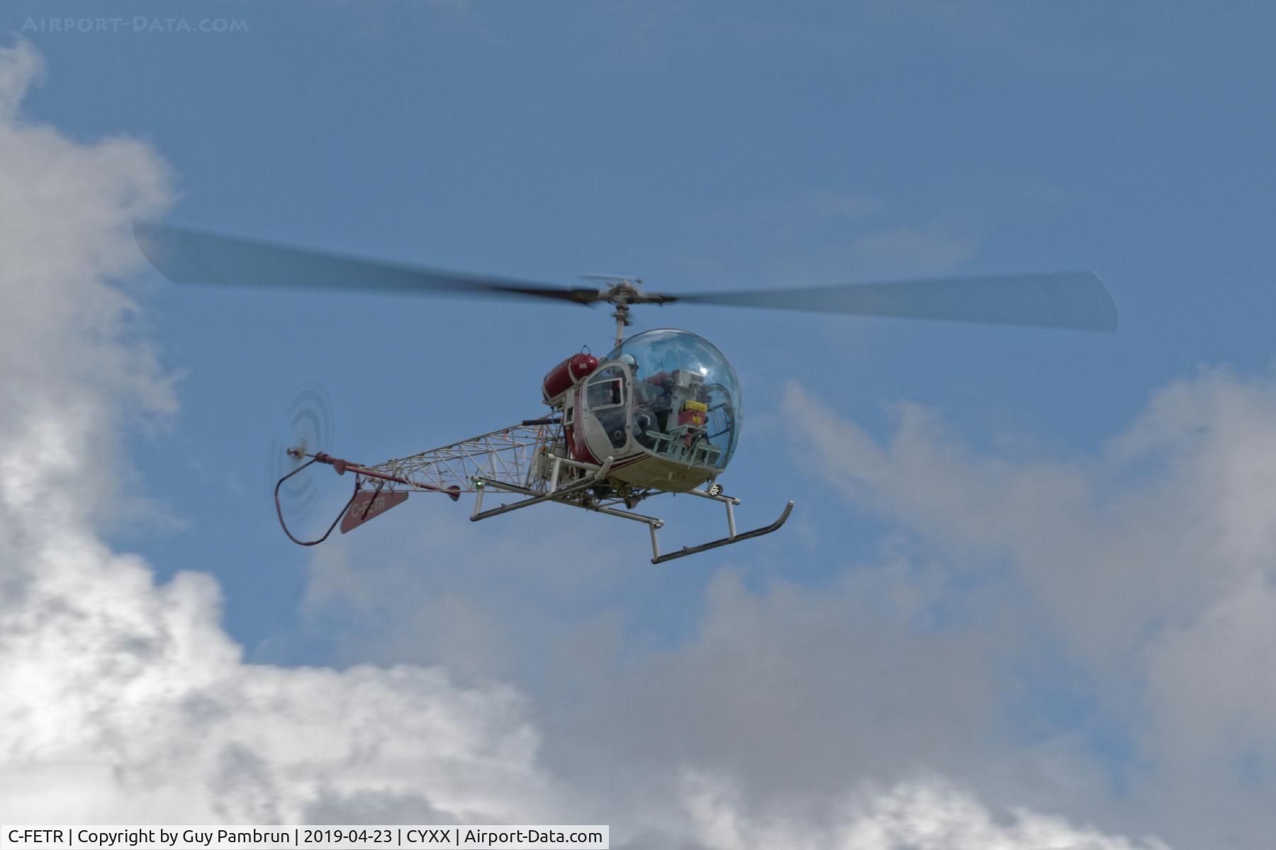 C-FETR, 1952 Bell 47G-2 C/N 638, Landing