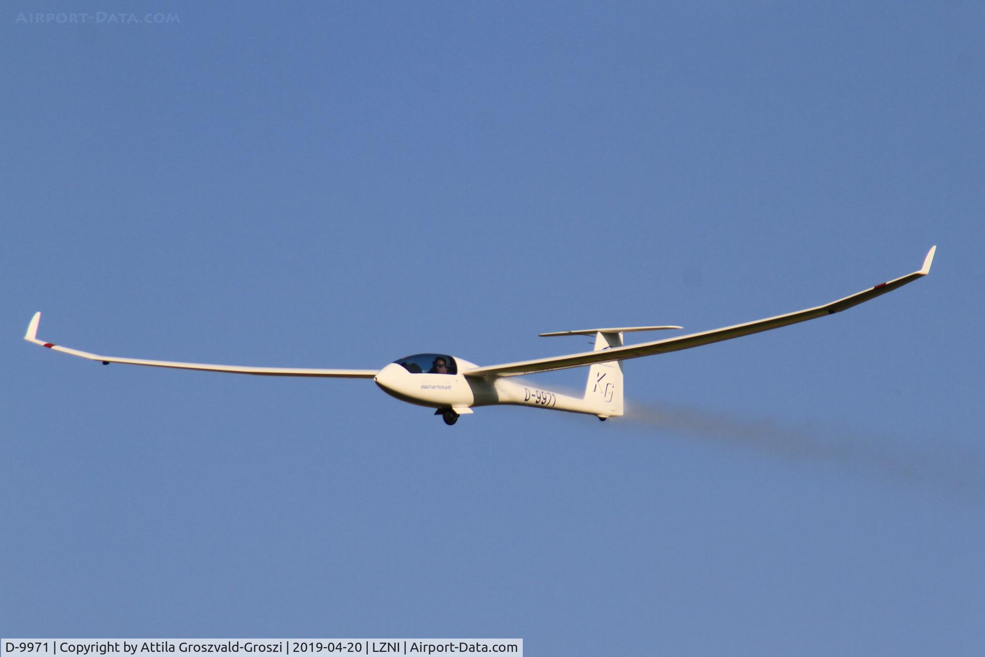 D-9971, 2005 Schempp-Hirth Discus 2a C/N 231, LZNI - Nitra Airport, Slovakia - Pribina Cup 2019