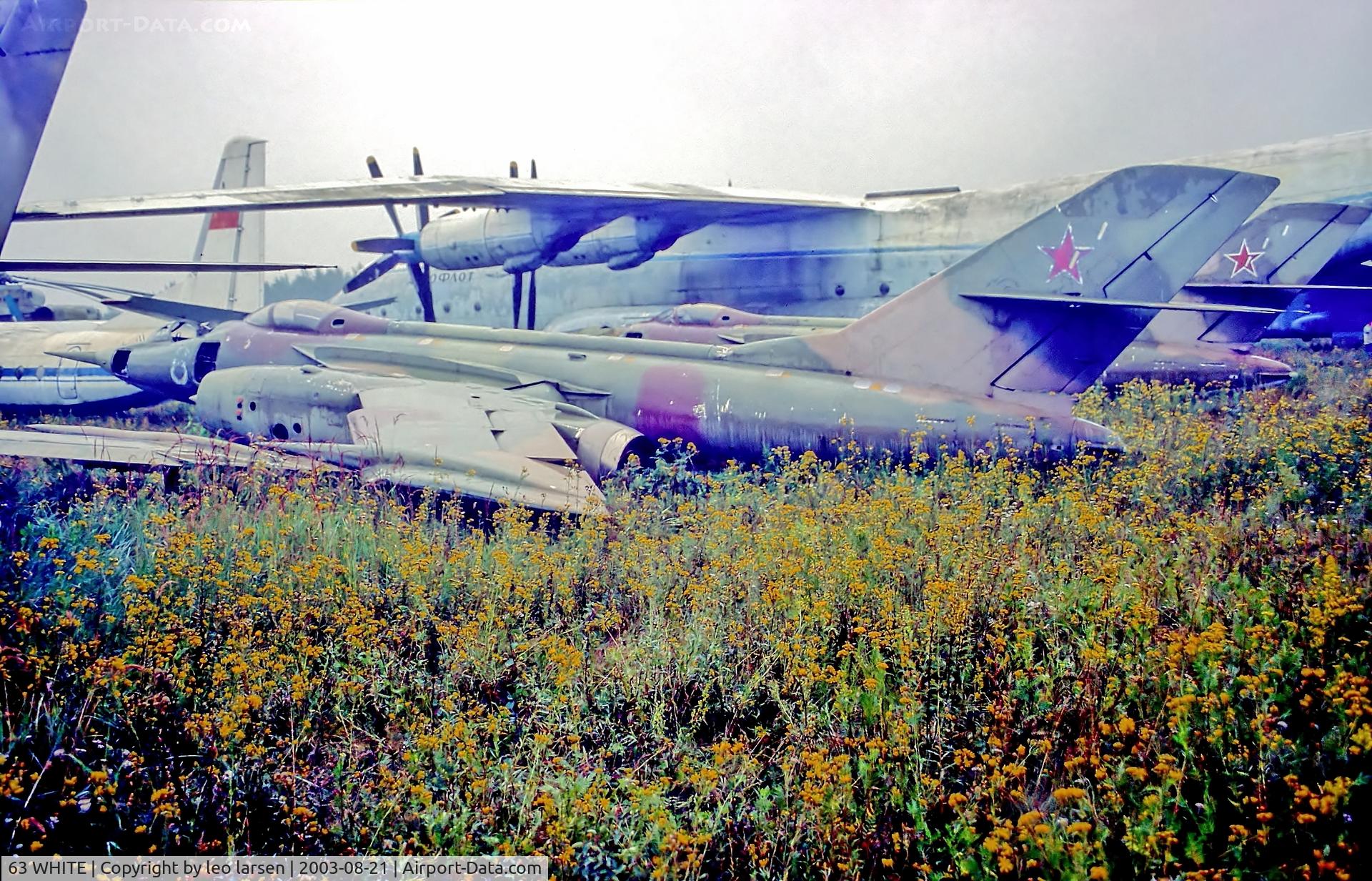 63 WHITE, 1963 Yakovlev Yak-28U C/N 2930105, Monino Air Museum 21.8.2003