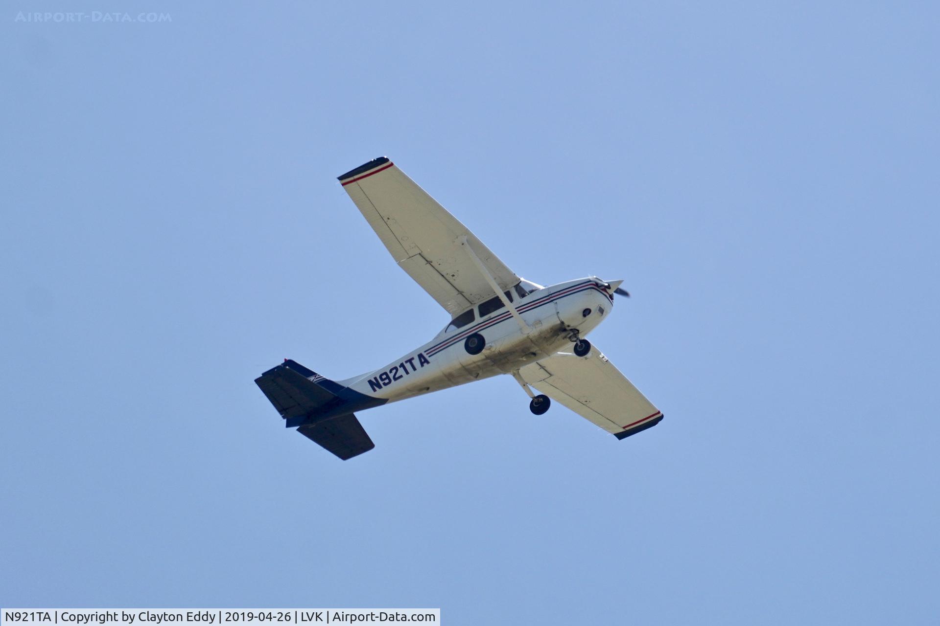 N921TA, 1997 Cessna 172R C/N 17280244, Livermore Airport California 2019.