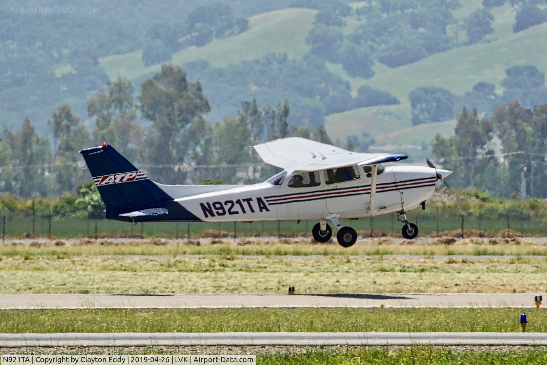 N921TA, 1997 Cessna 172R C/N 17280244, Livermore Airport California 2019.