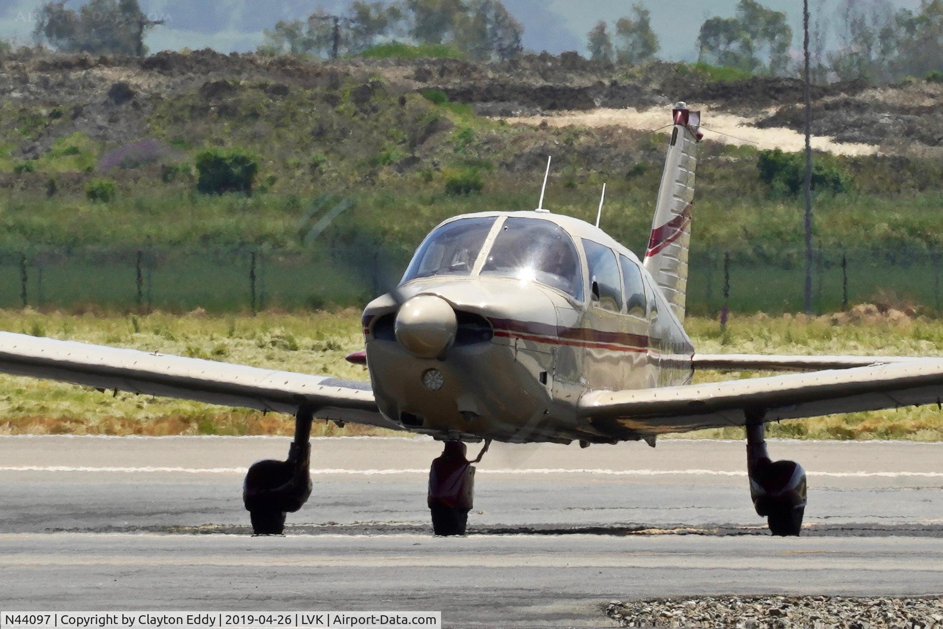 N44097, 1974 Piper PA-28-180 C/N 28-7405222, Livermore Airport California 2019.