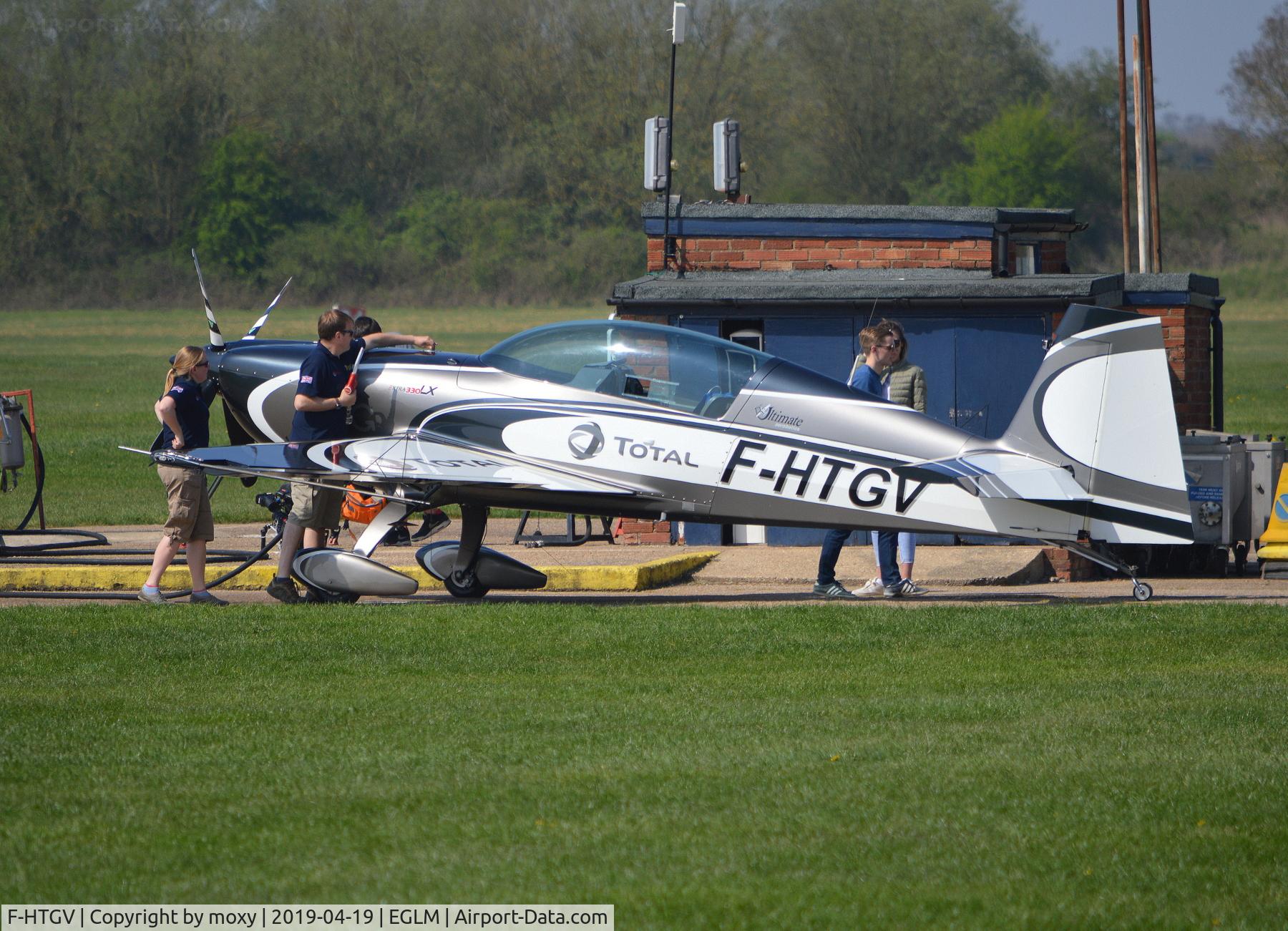 F-HTGV, 2013 Extra EA-300LC C/N SC034, Refuelling Extra EA-300LC at White Waltham