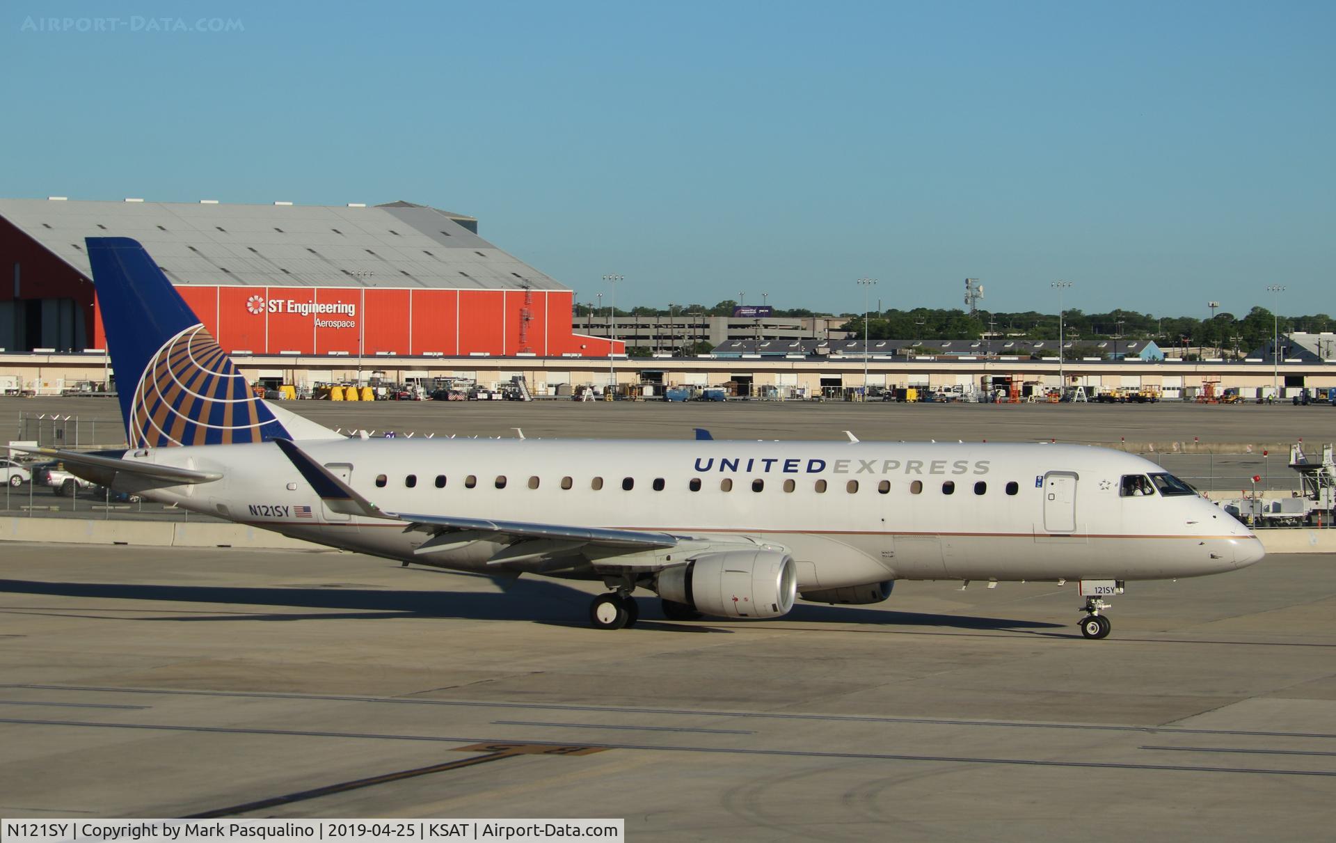 N121SY, 2014 Embraer 175LR (ERJ-170-200LR) C/N 17000430, ERJ-170-200LR
