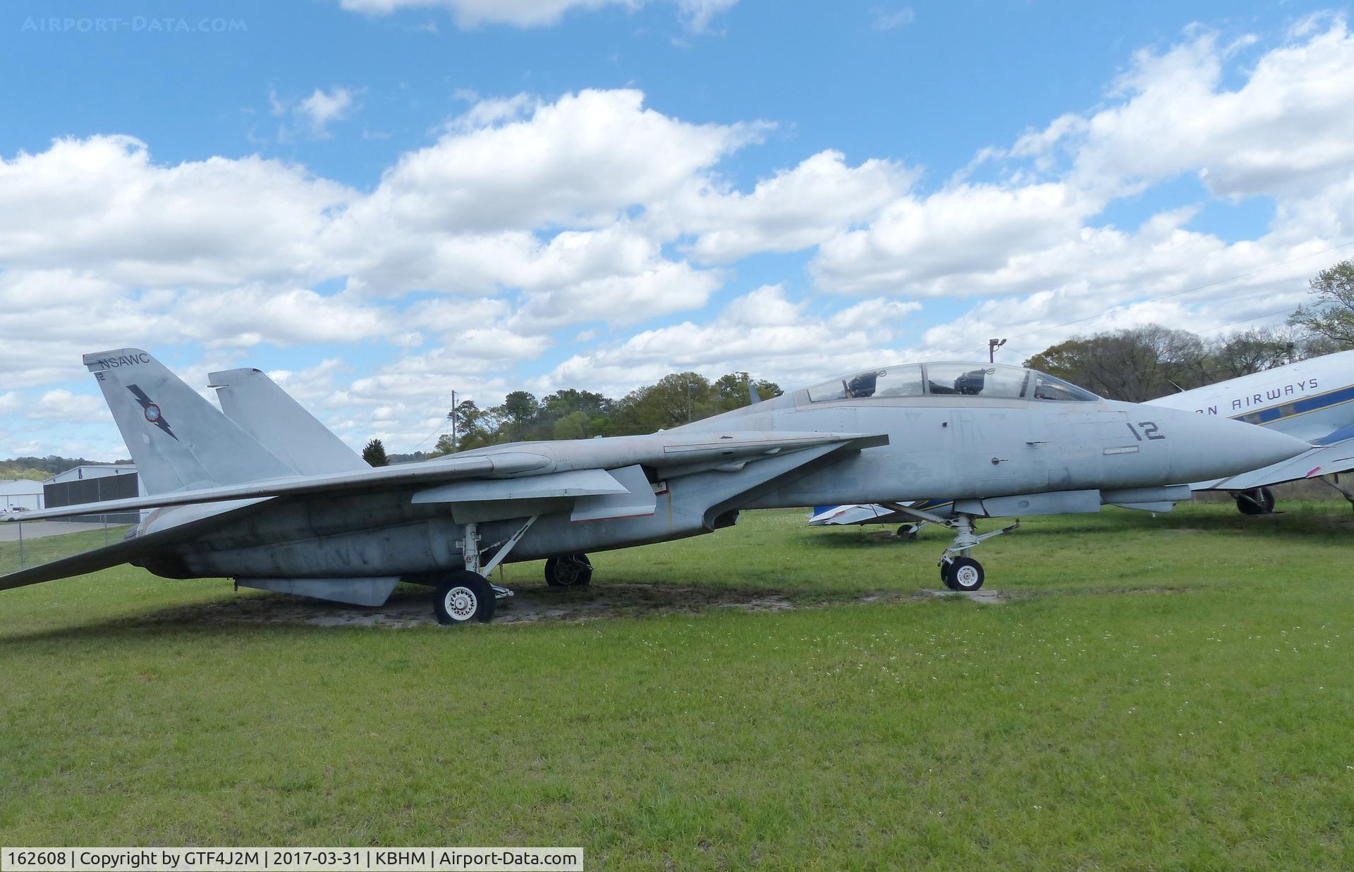 162608, Grumman F-14A Tomcat C/N 530, 162608 '12'  at Southern Museum of Flight, Birmingham, AL 31.3.17