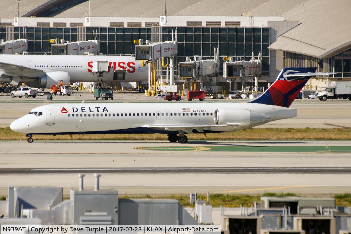 N939AT, 2006 Boeing 717-200 C/N 55099, This was the last of the 156 Boeing 717s built.  It was delivered to AirTran Airways in May 2006.