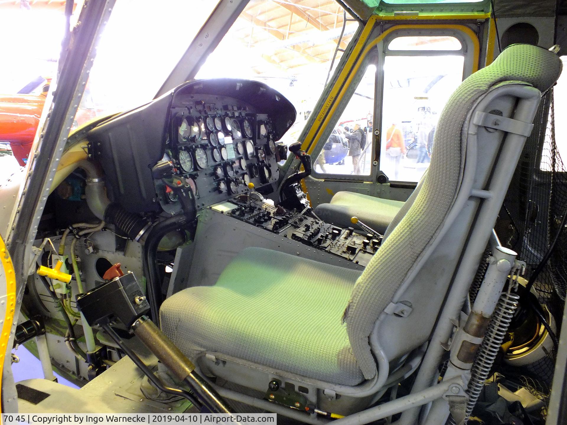 70 45, Bell UH-1D Iroquois (205) C/N 8105, Bell UH-1D Iroquois at the AERO 2019, Friedrichshafen  #c