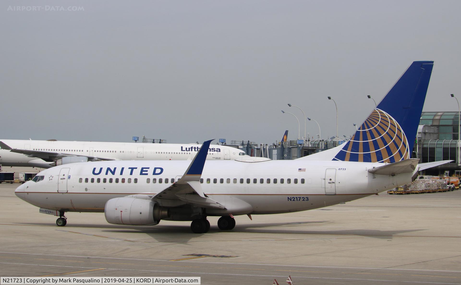 N21723, 1999 Boeing 737-724 C/N 28790, Boeing 737-724