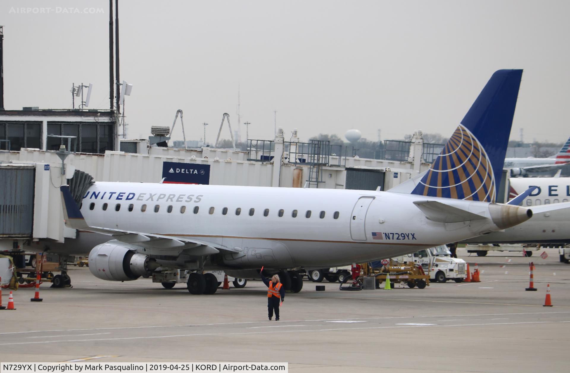 N729YX, 2015 Embraer 175LR (ERJ-170-200LR) C/N 17000512, ERJ-170-200LR