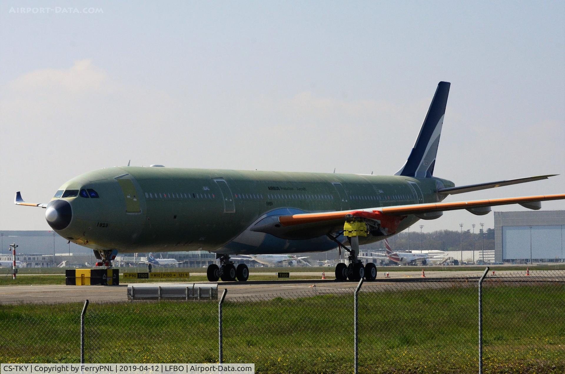 CS-TKY, 2019 Airbus A330-941 C/N 1929, Hi Fly buys a new A339. Here being built in TLS.