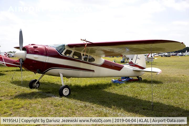 N195HJ, 1952 Cessna 195B Businessliner C/N 7880, Cessna 195B Businessliner  C/N 7880, N195HJ