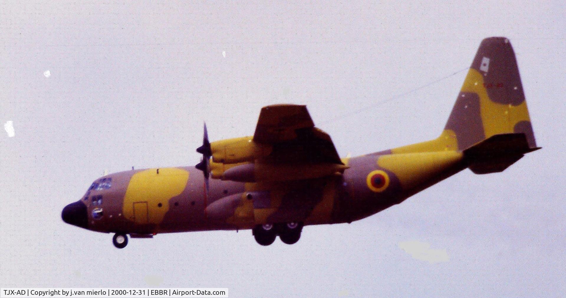TJX-AD, 1977 Lockheed C-130J Hercules C/N 382-4752, Approaching 25R at Brussels '80s