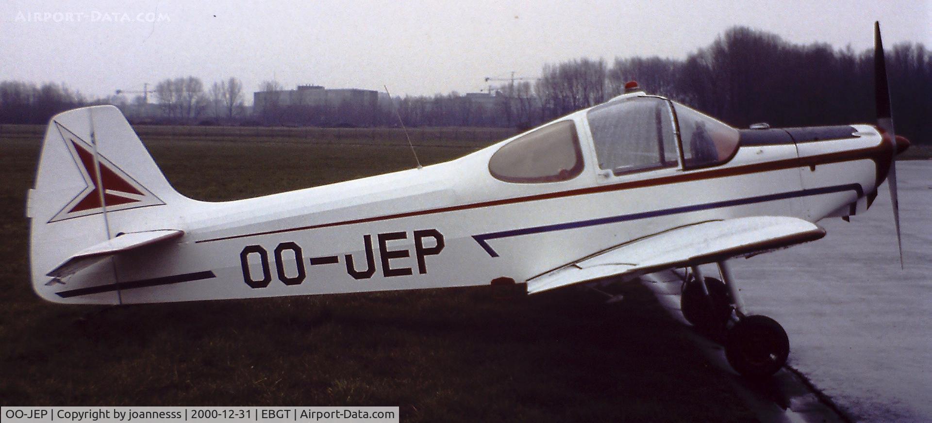 OO-JEP, Piel CP-301A Emeraude C/N 231, Ghent, closed airfield, Belgium '80s